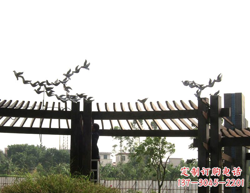 山西飞翔美景·鸽子雕塑