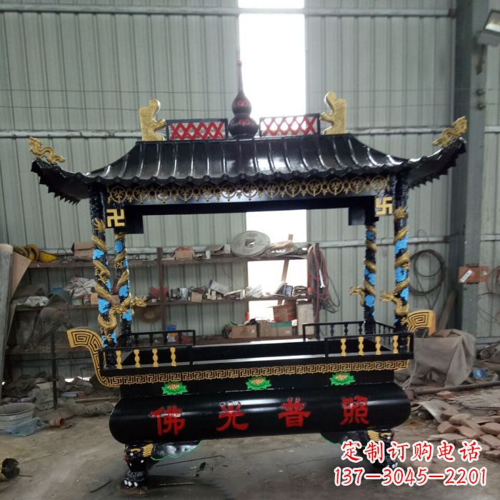 山西精美绝伦的浮雕龙纹铜香炉雕塑