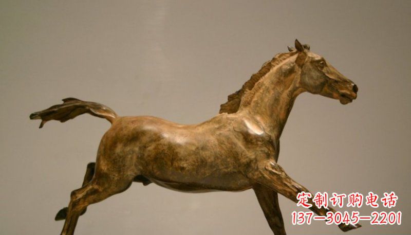 山西铜雕动物奔跑马