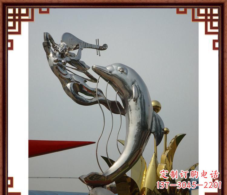 山西活力满满的海豚雕塑