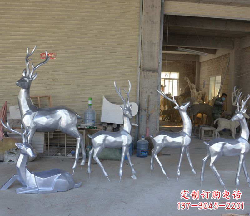 山西不锈钢动物雕塑——鹿