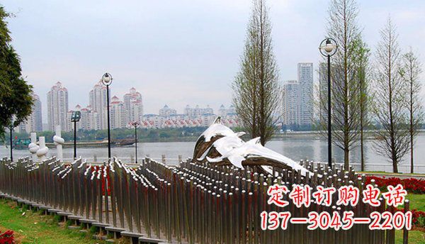 山西公园不锈钢海豚雕塑 (2)