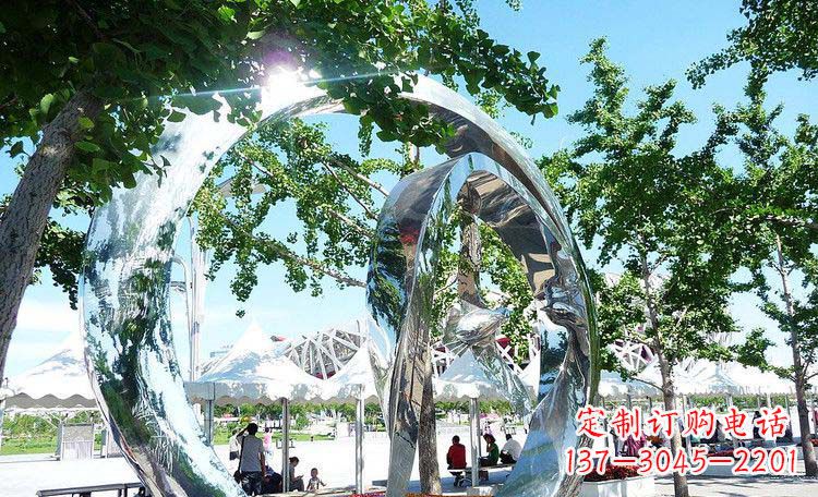 山西高端实木不锈钢镀层圆环雕塑