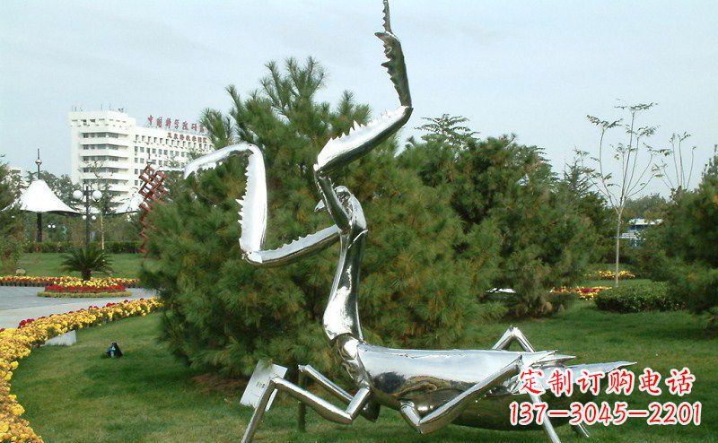 山西不锈钢雕刻螳螂摆件