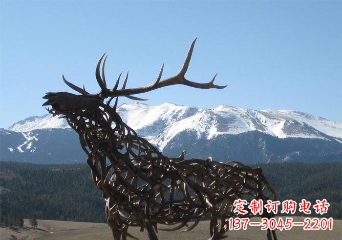山西公园抽象鹿动物铜雕