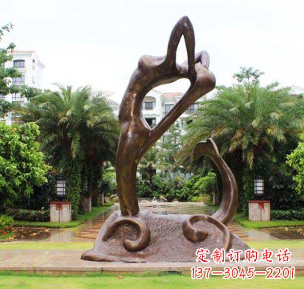 山西艺术美感之旅——抽象美人鱼雕塑