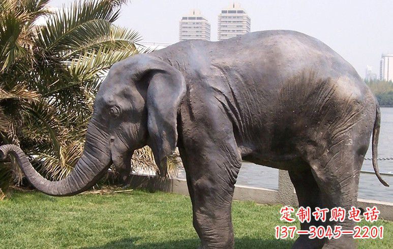 山西公园大象铜雕塑