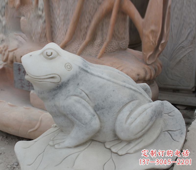 山西青蛙雕塑生动逼真的公园动物雕塑
