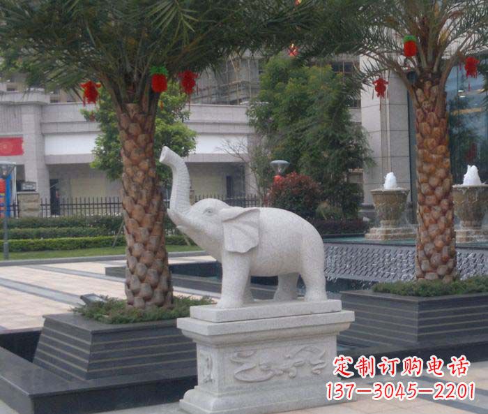 山西公园动物小象石雕
