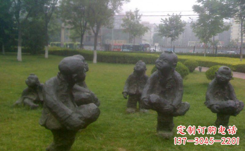 山西中领雕塑为您打造精美的儿童斗鸡雕塑