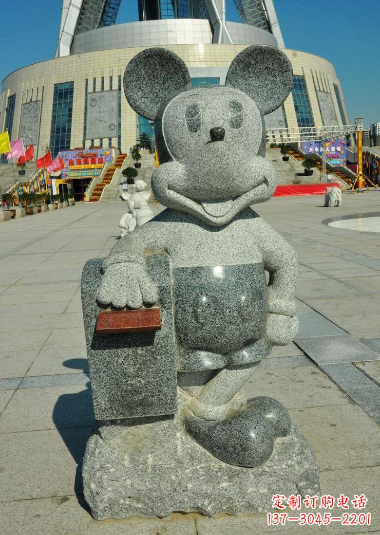 山西令人惊叹的米老鼠塑像