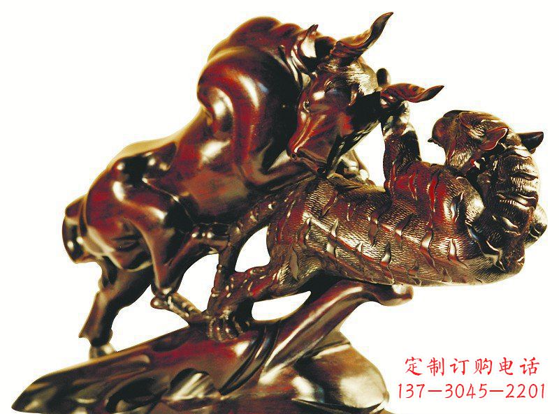 山西风格独特的铜制老虎雕塑