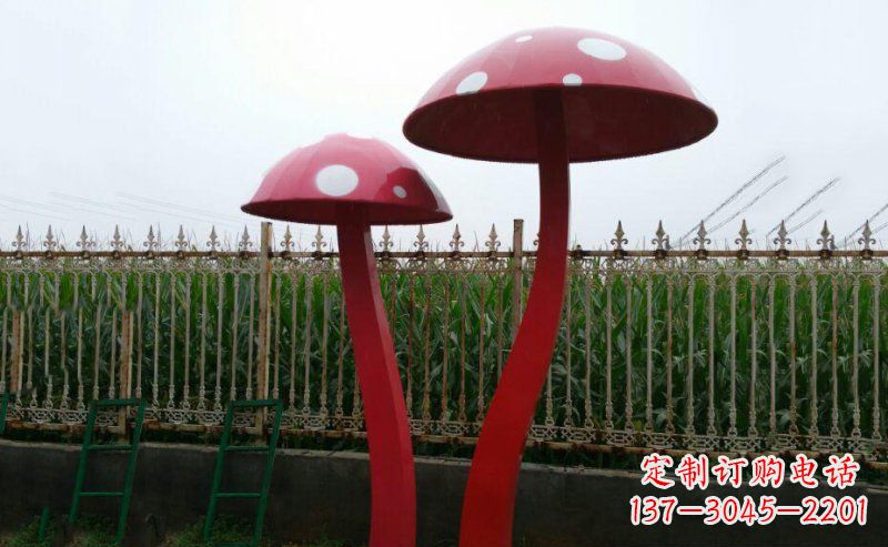 山西精致蘑菇不锈钢雕塑