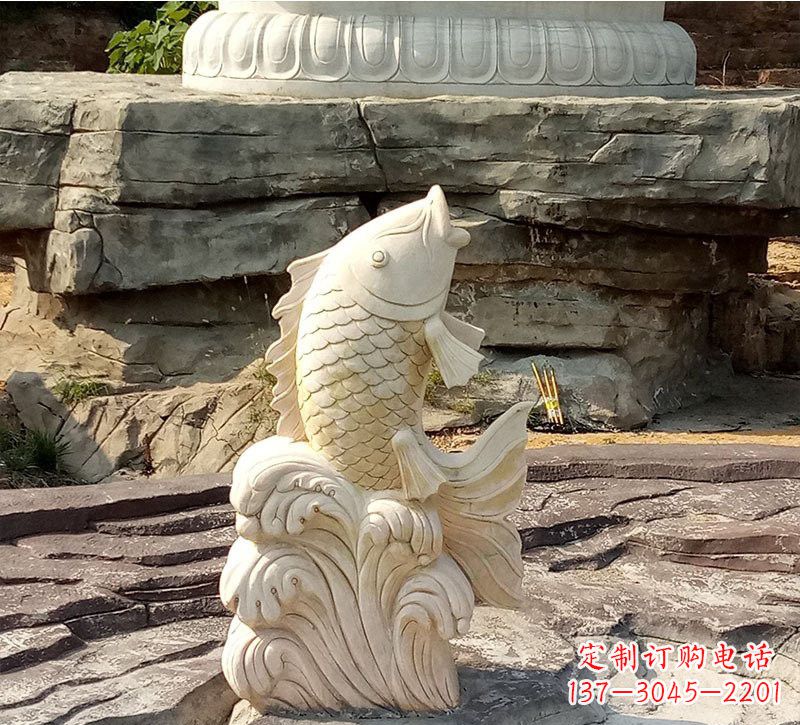 山西公园喷水鲤鱼石雕
