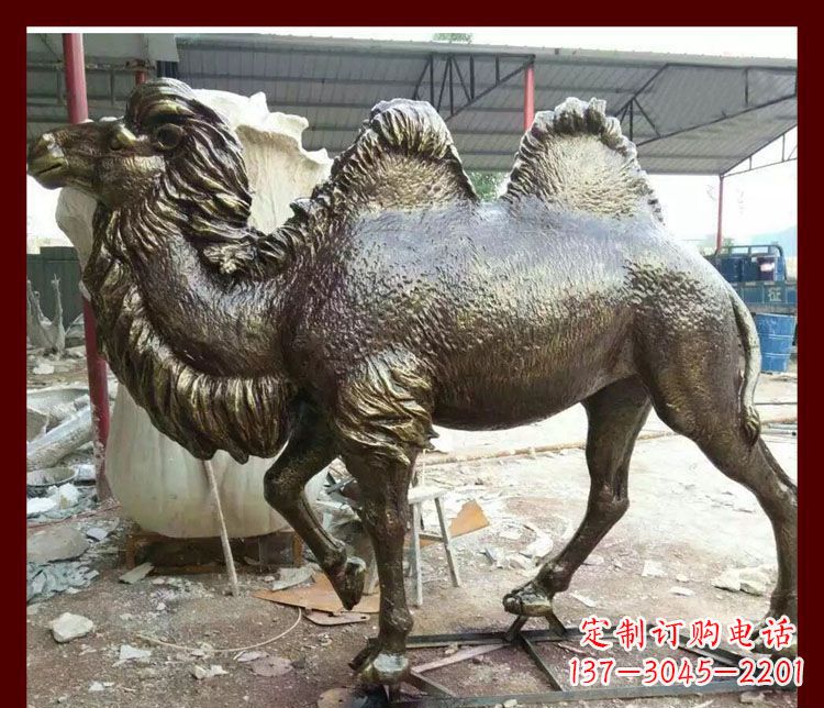 山西双峰骆驼铜雕塑,精美绝伦