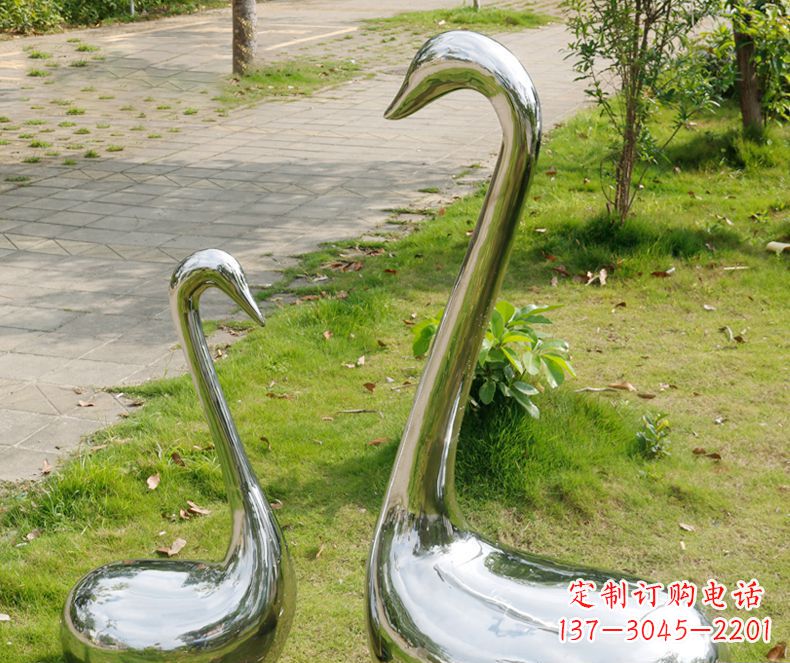 山西精美雕刻,静谧优雅——不锈钢天鹅雕塑