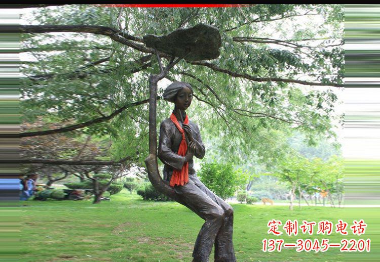 山西公园铜雕荡秋千美女人物雕塑