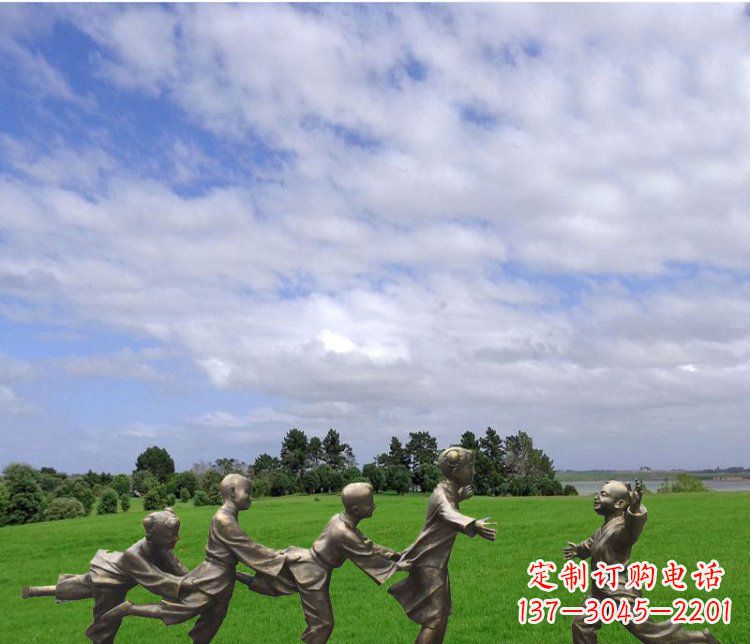 山西铜雕老鹰抓小鸡游戏人物雕塑