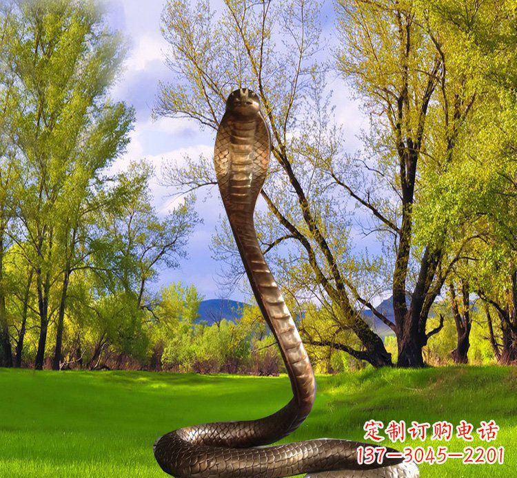 山西铜质眼镜蛇动物雕塑