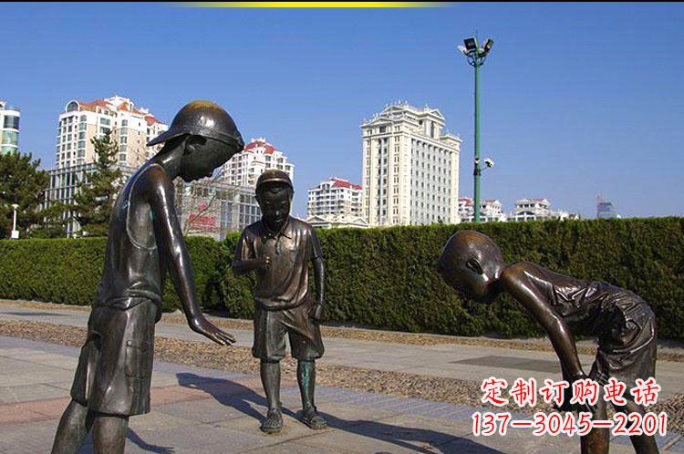 山西玻璃钢陀螺雕塑