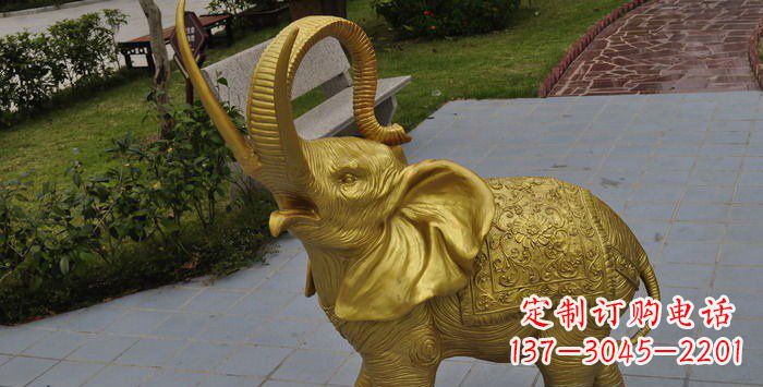 山西呈现自然之美的小象铜雕