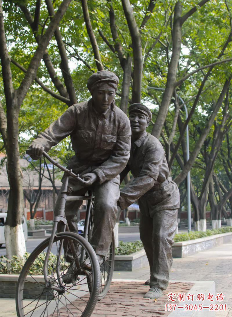 山西装饰你家园的自行车雕塑