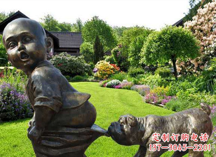 山西小孩咬小狗大雕塑