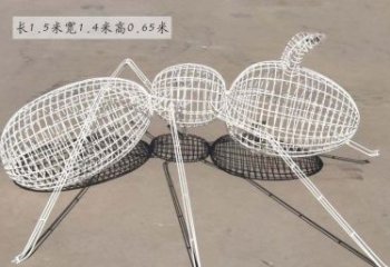 山西美轮美奂的蚂蚁镂空雕塑