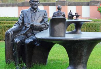 山西西格蒙德·弗洛伊德情景雕塑，见证历史