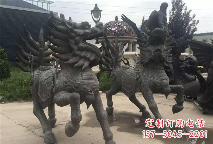 山西精美的古典铜麒麟雕塑