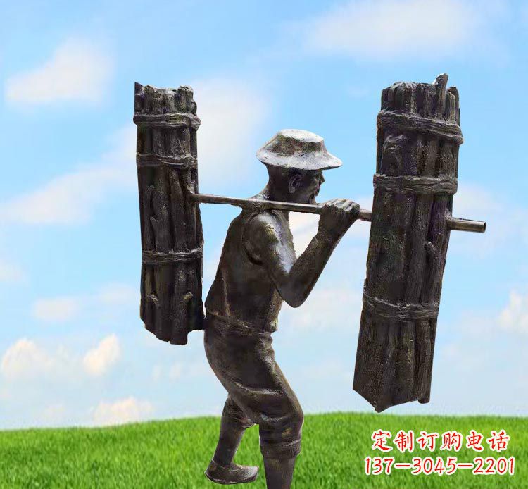 山西精美老人铜雕,传承古代挑柴精神