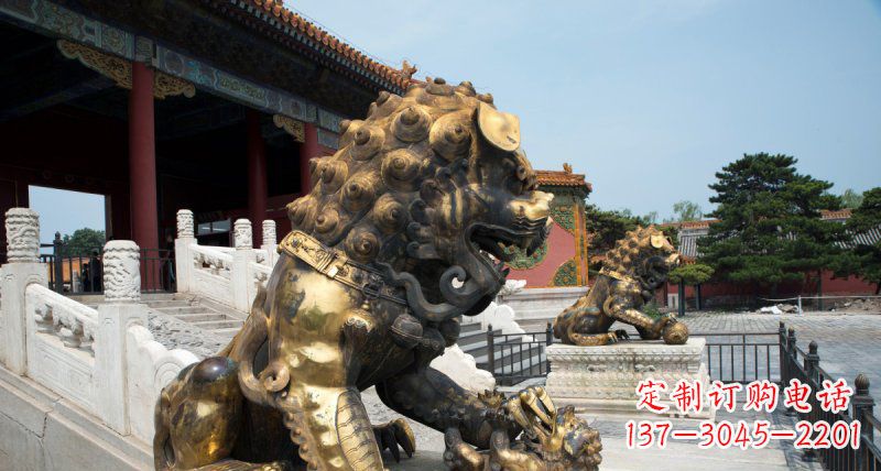 山西故宫黄铜狮子雕塑