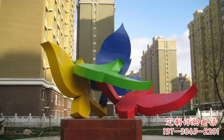 山西广场不锈钢抽象树叶雕塑
