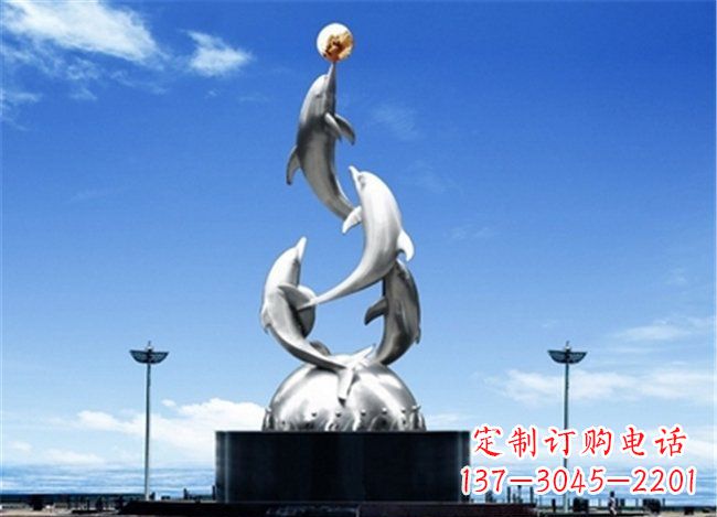 山西欢腾动物——勇敢的海豚雕塑
