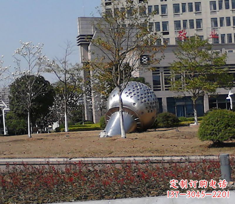 山西广场不锈钢话筒雕塑