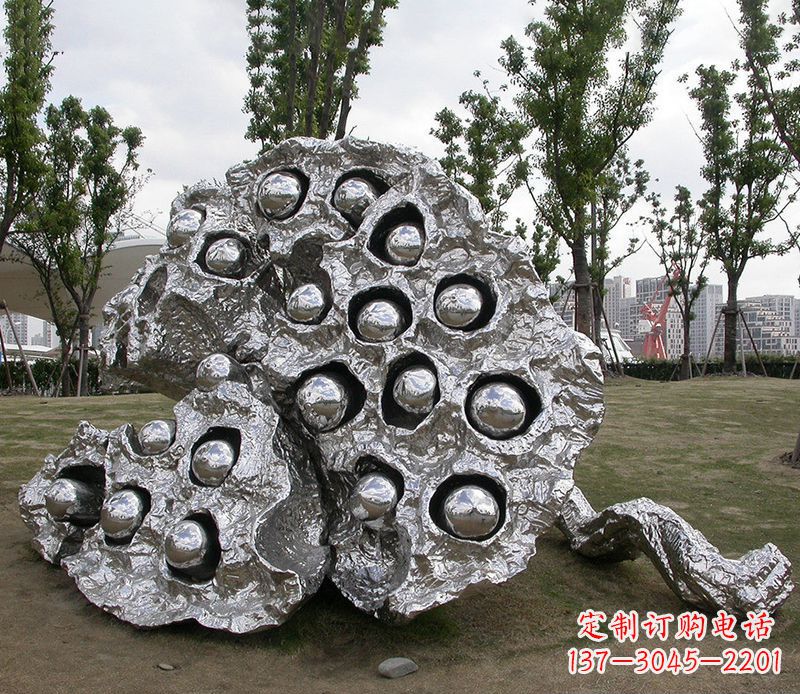 山西中领雕塑出品:高端不锈钢莲蓬雕塑