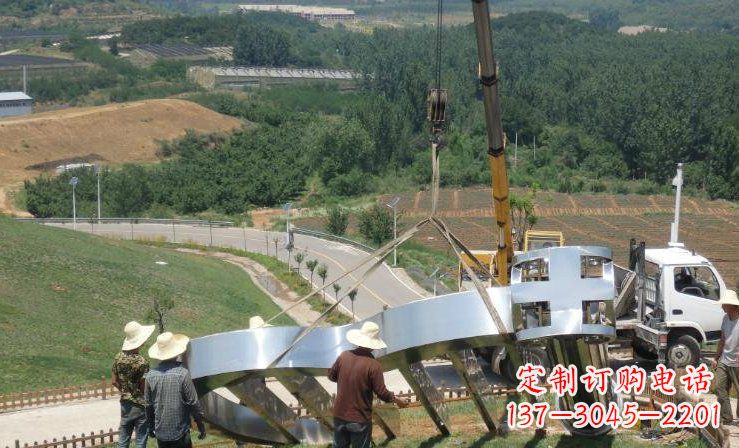 山西中领雕塑:高质量不锈钢竖琴雕塑