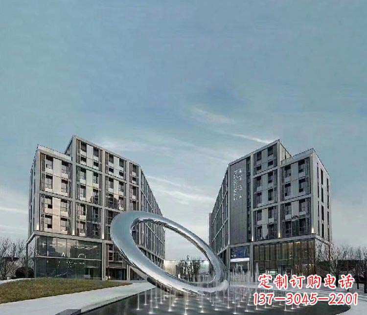 山西完美和谐的圆环景观雕塑