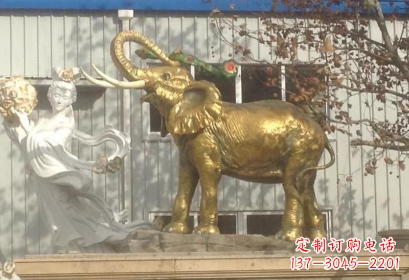 山西广场大象雕塑