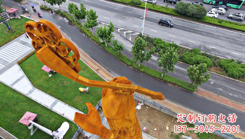山西钥匙象征,情感绽放——中领雕塑精制铜钥匙雕塑
