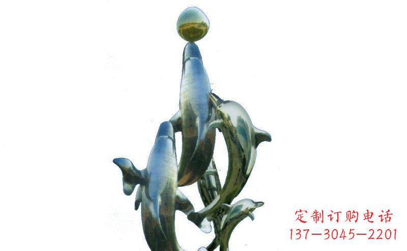 山西优雅而精致的海豚雕塑