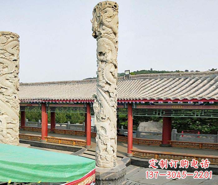 山西雕刻精致的大理石龙柱石雕