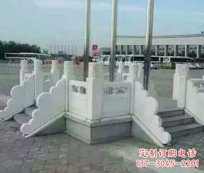 山西中领雕塑提供绚丽升旗台石雕,一种标志性的…