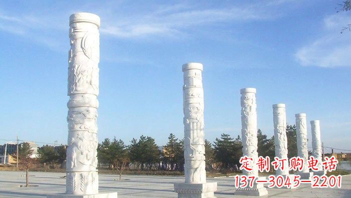 山西广场龙柱石雕