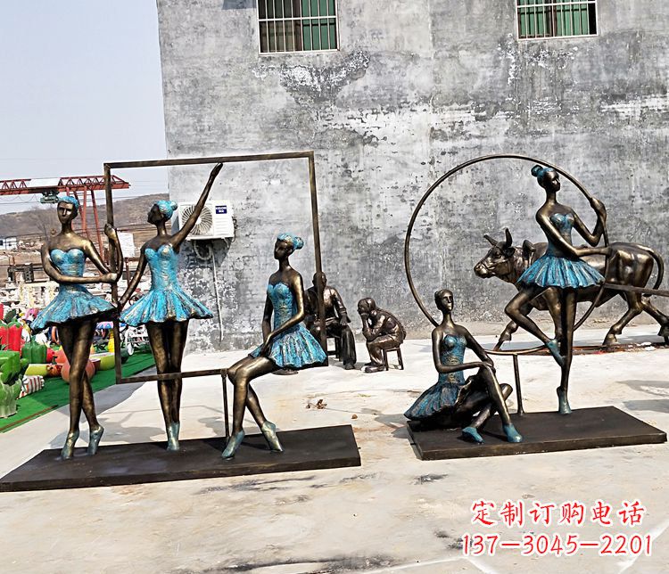 山西广场铜雕美女人物雕塑