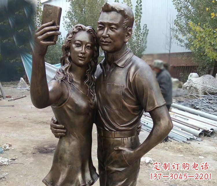 山西中领雕塑:精美的情侣雕塑