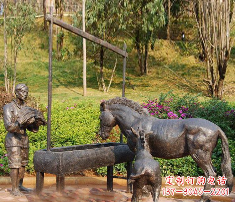 山西广场铜雕喂马动物雕塑