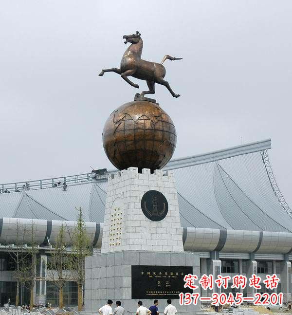 山西世界地球铜雕,完美展现地球的神秘与美丽