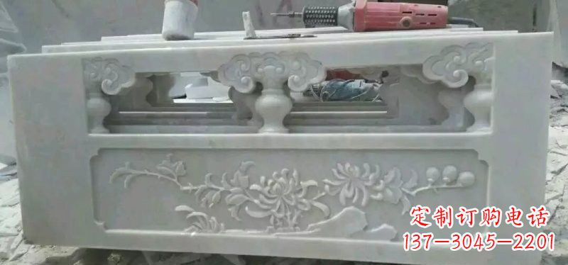 山西汉白玉花朵浮雕栏板,精致深具视觉立体感
