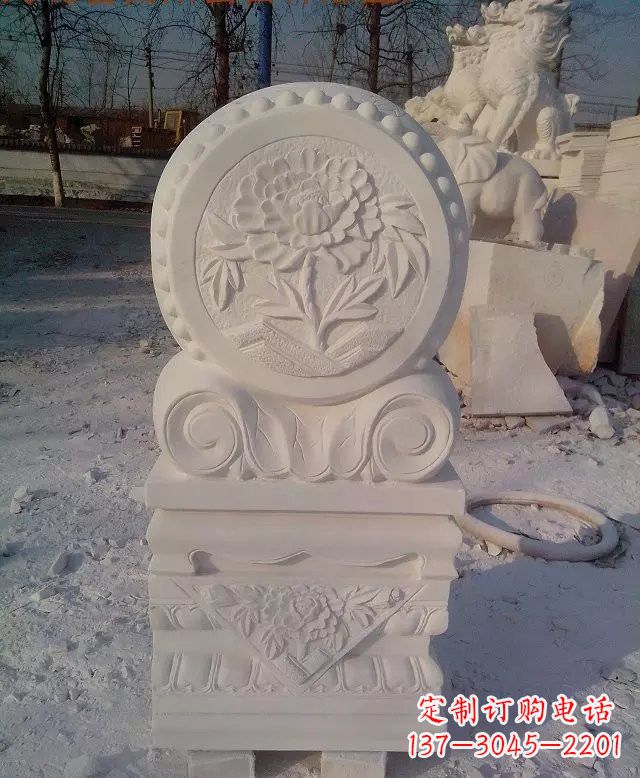 山西汉白玉门墩雕塑是一种特殊的雕塑艺术品,雕…